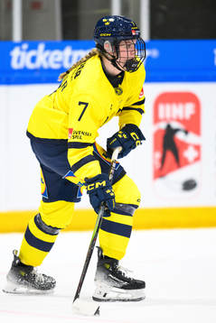 Mira Jungåker of Sweden