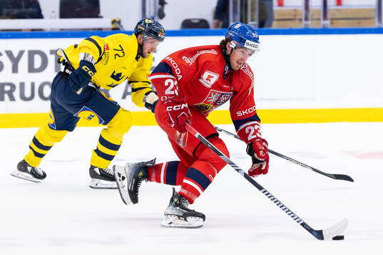 Tim Heed of Sweden and Lukas Sedlak of Czech Republic