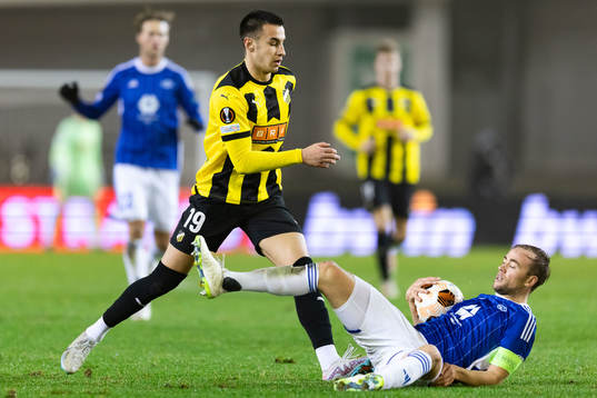 Srdjan Hrstic of BK Häcken and Martin Ellingsen of Molde