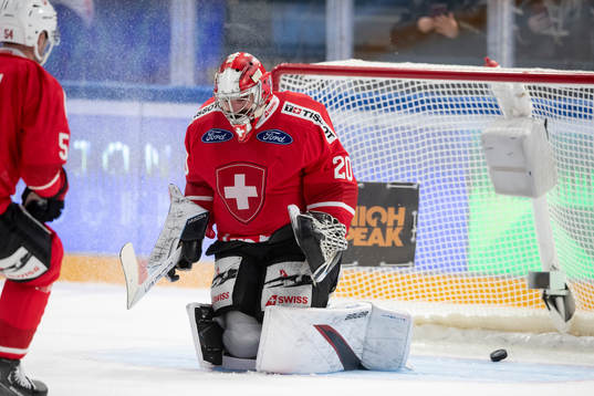 Reto Berra #20, SUI, (Antti Suomela #74, FIN score 2-0)