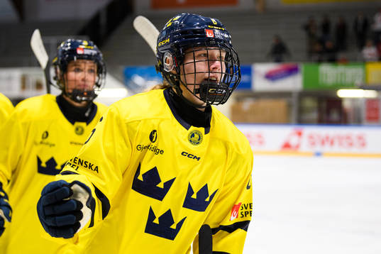 Ida Press of Sweden celebrates scoring 0-2