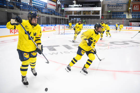 Matilda af Bjur and Emma Forsgren of Sweden