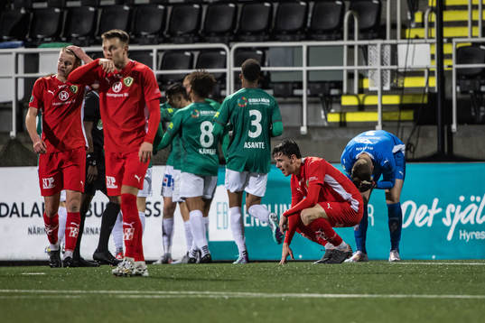 Jönköpings Södras Samuel Adrian och målvakt Alexander