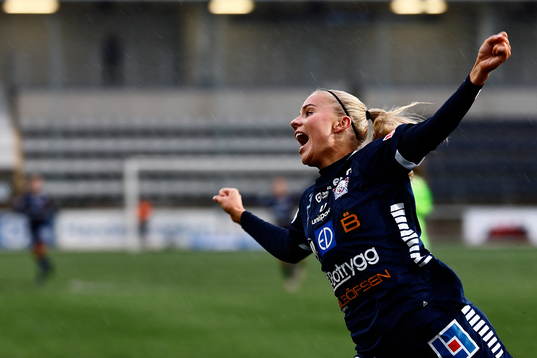 Linköpings Stina Lennartsson jublar