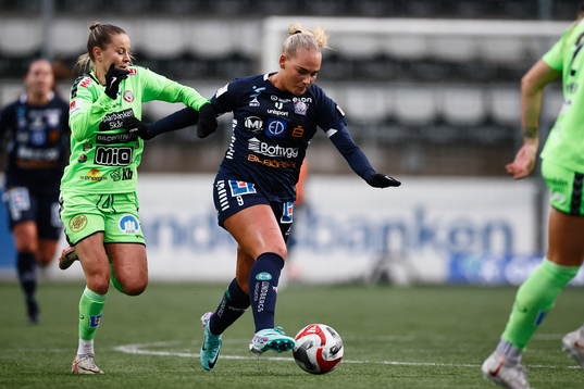 Kristianstads Emmi Alanen och Linköpings Cathinka Tandberg