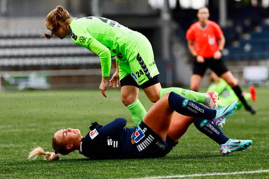 Kristianstads Therese Ivarsson och Linköpings Cathinka