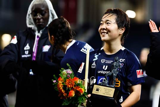 Linköpings Yuka Momiki med supportrarnas pris