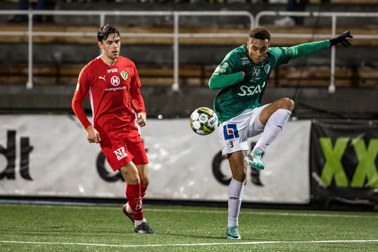 Brages Eirik Asante Gayi och Jönköpings Södras Samuel