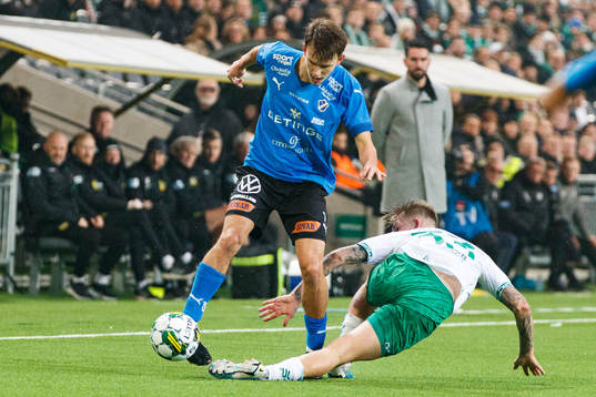 Halmstads Kazper Karlsson och Hammarbys Fredrik Hammar