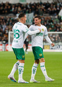 Hammarbys Deniz Gul och Viktor Djukanovic jublar efter 2-1 av Djukanovic