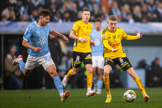 Malmö FFs Lasse Berg Johnsen och Elfsborgs Alexander
