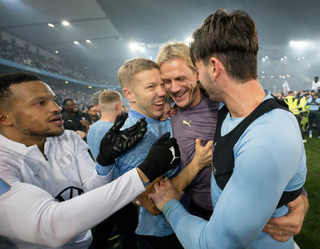 Malmö FFs Martin Olsson, Anton Tinnerholm och målvakt Johan Dahlin jublar