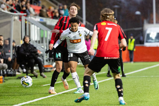 Häckens Momodou Lamin Sonko och Brommapojkarnas Alexander