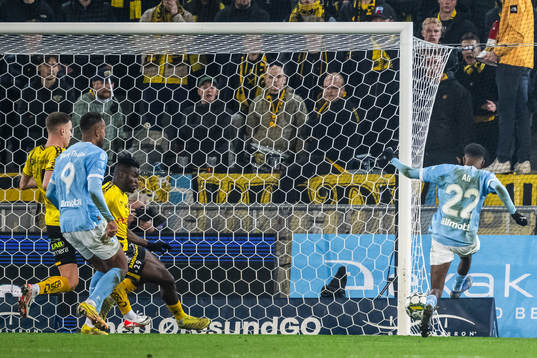 Elfsborgs Ibrahim Buhari och Malmö FFs Taha Ali