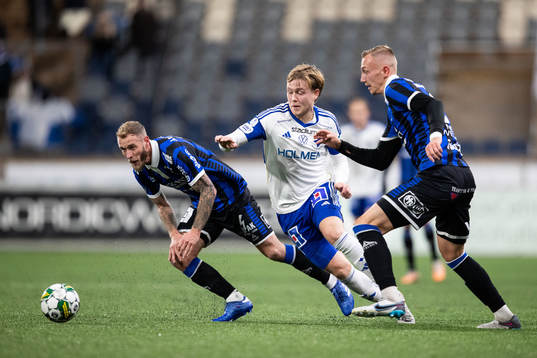 IFK Norrköpings Isak Andri Sigurgeirsson mot Sirius Joeri