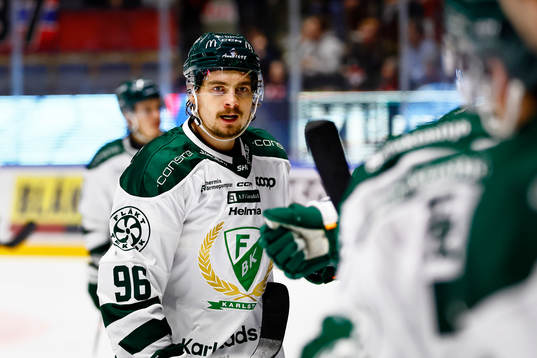 Färjestads David Tomasek jublar