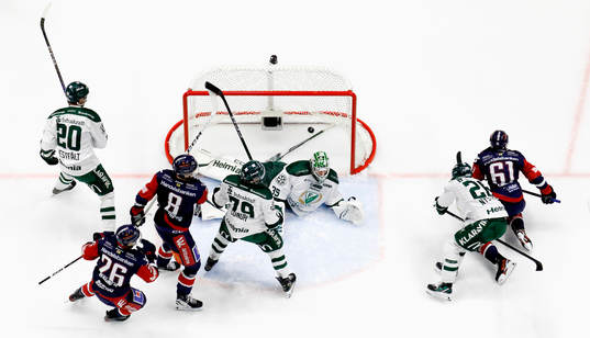 Mål 2-1 av Linköpings Markus Ljungh förbi Färjestads