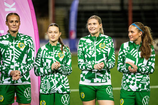 Hammarbys Lykke Ihrfelt, Sonja Windahl, Julia Krantz och Carmen Cernjul