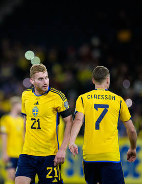 Dejan Kulusevski and Viktor Claesson of Sweden