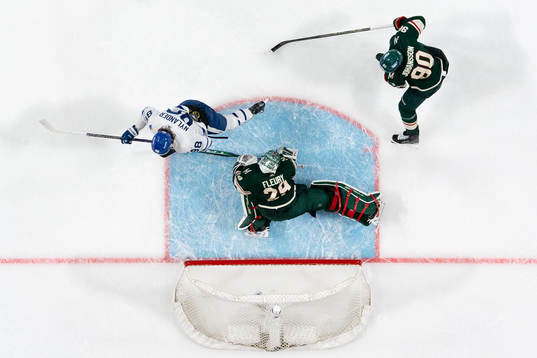 Bla gjennom flere bilder av Ice Hockey, NHL Global Series, Toronto Maple Leafs - Minnesota Wild