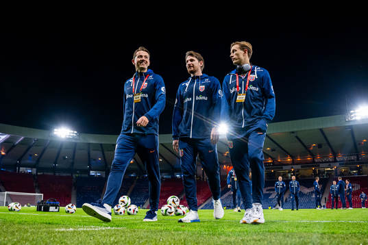 Sander Berge, Stefan Strandberg and Marcus Holmgren Pedersen of Norway ahead of the UEFA Euro Qualifier football match between Scotland and Norway on November 19, 2023 in Glasgow. 