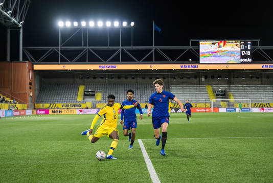 Josafat Mendes of Sweden and Ian Maatsen and Finn van