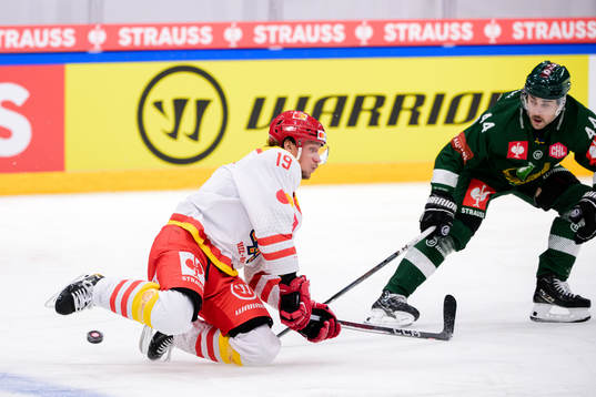 Jesper Olofsson of EHC Biel Bienne and Jonathan Andersson