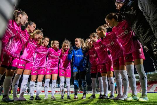 Vilde Mailen Korssjøen Asbøll, Emma Granlind, Sofie Mykkeltveit Tunes, Ina Birkelund, Oda Lillegård, Ingvild Thynes Villa, Ardita Iseni, Mali Motrøen Trøan, Veronika Sæthre and Naina Maria Inauen of TIL 2020 ahead of the Toppserien playoff football match between TIL 2020 and Avaldsnes on November 22, 2023 in Tromsø.