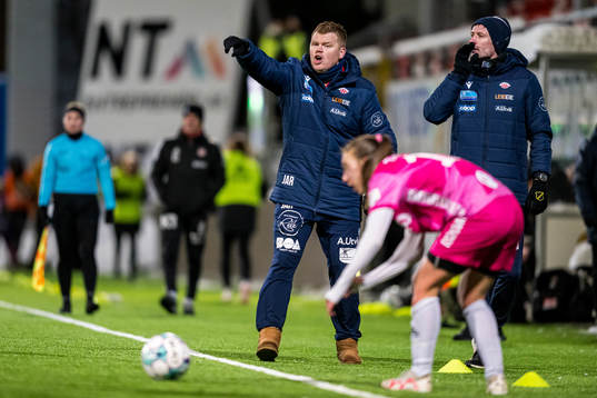 John Arne Riise, head coach of Avaldsnes