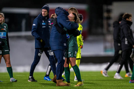 John Arne Riise, head coach of Avaldsnes, and Ingrid Lovise