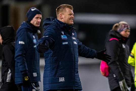 John Arne Riise, head coach of Avaldsnes, celebrates