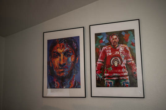 Frölunda J20s Rasmus Odelhögs rum med bilder på Zlatan