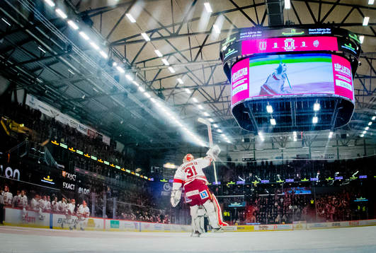 MoDos målvakt Olle Eriksson Ek jublar