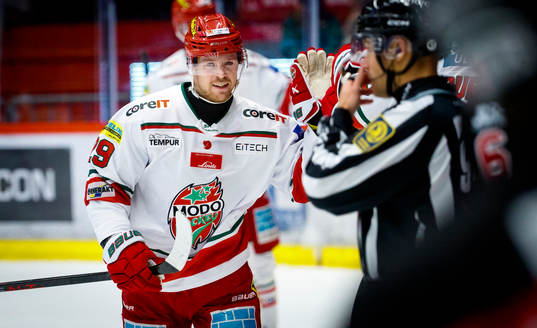 MoDos Mikkel Aagaard jublar vid 0-2