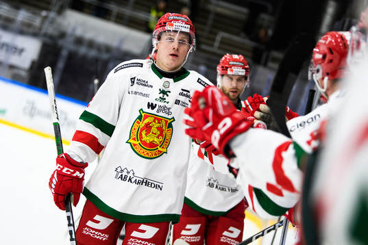 Moras Filip Björkman jublar