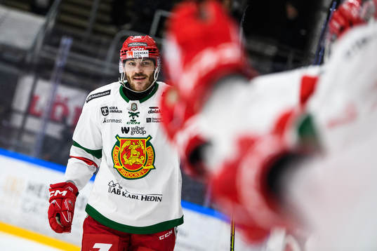 Moras Johan Persson jublar