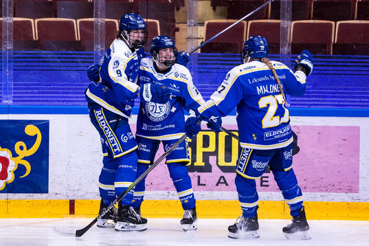 Leksands Lore Baudrit och Anna Elizabeth Purschke jublar