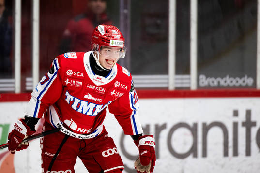 Timrås Oliver Johansson jublar