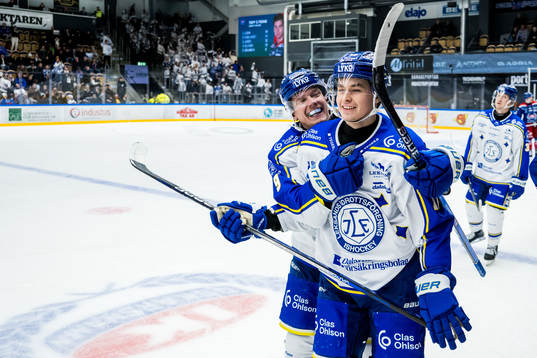 Leksands Patrik Zackrisson och Felix Unger Sörum jublar