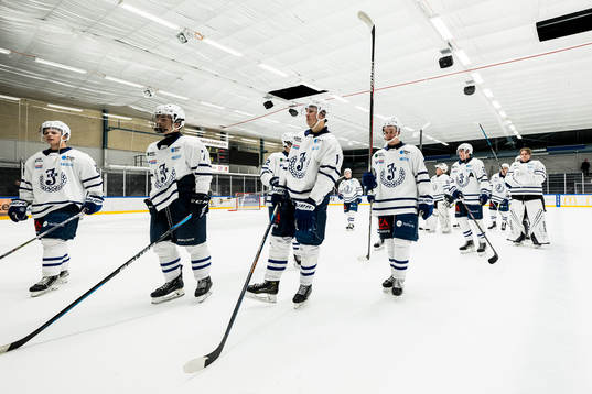 Jonstorps spelarna jublar