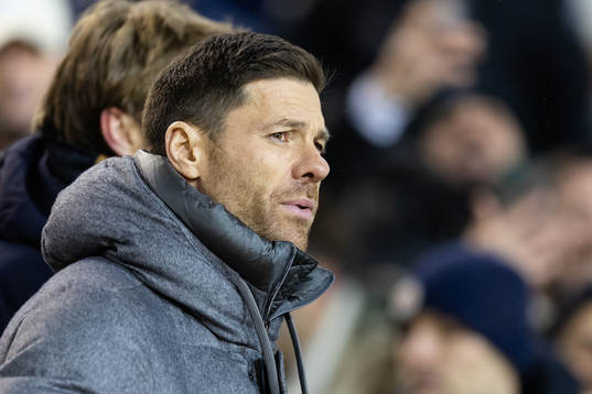 Head coach Xabi Alonso of Bayer Leverkusen
