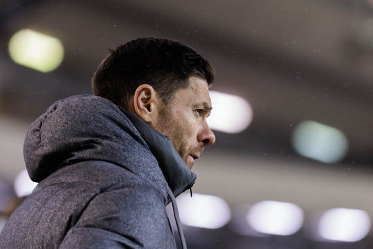 Head coach Xabi Alonso of Bayer Leverkusen