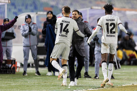 Patrik Schick and Head coach Xabi Alonso of Bayer Leverkusen celebrate after 0-2