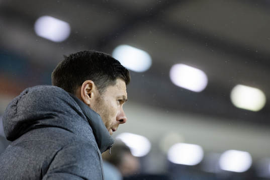 Head coach Xabi Alonso of Bayer Leverkusen