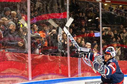 Linköpings målvakt Jesper Myrenberg jublar