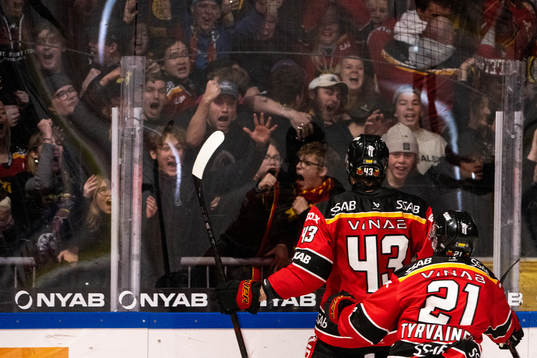 Luleås Oscar Eklind jublar