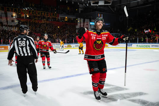 Luleås Oscar Eklind jublar