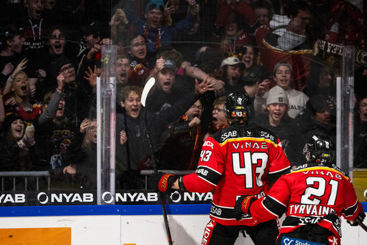 Luleås Oscar Eklind jublar