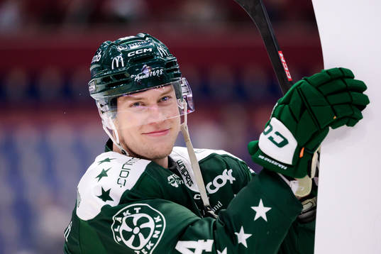 Färjestads Victor Ejdsell jublar