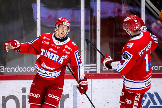 Timrås Filip Hållander jublar